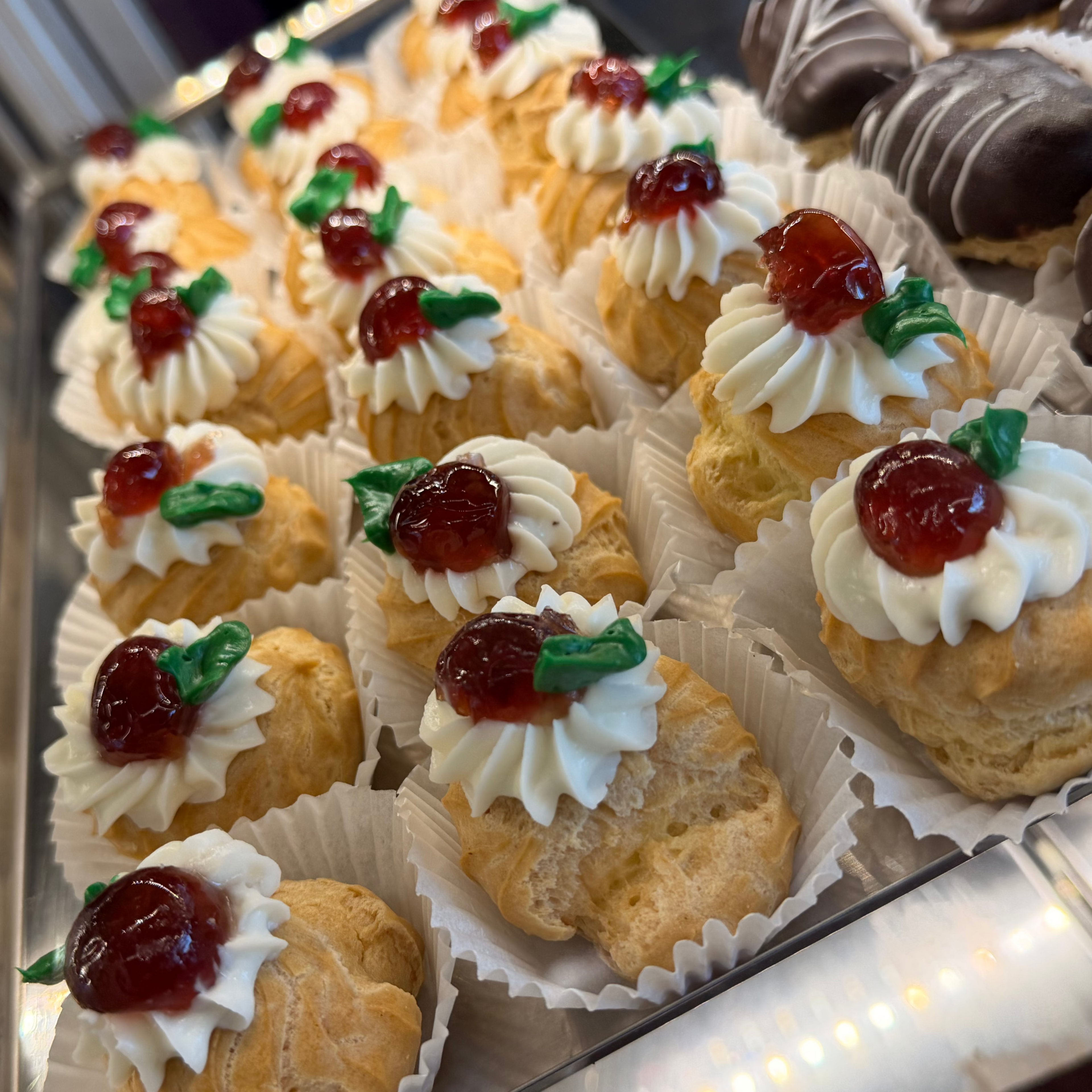 St. Joseph Sfinge Mini Pastry