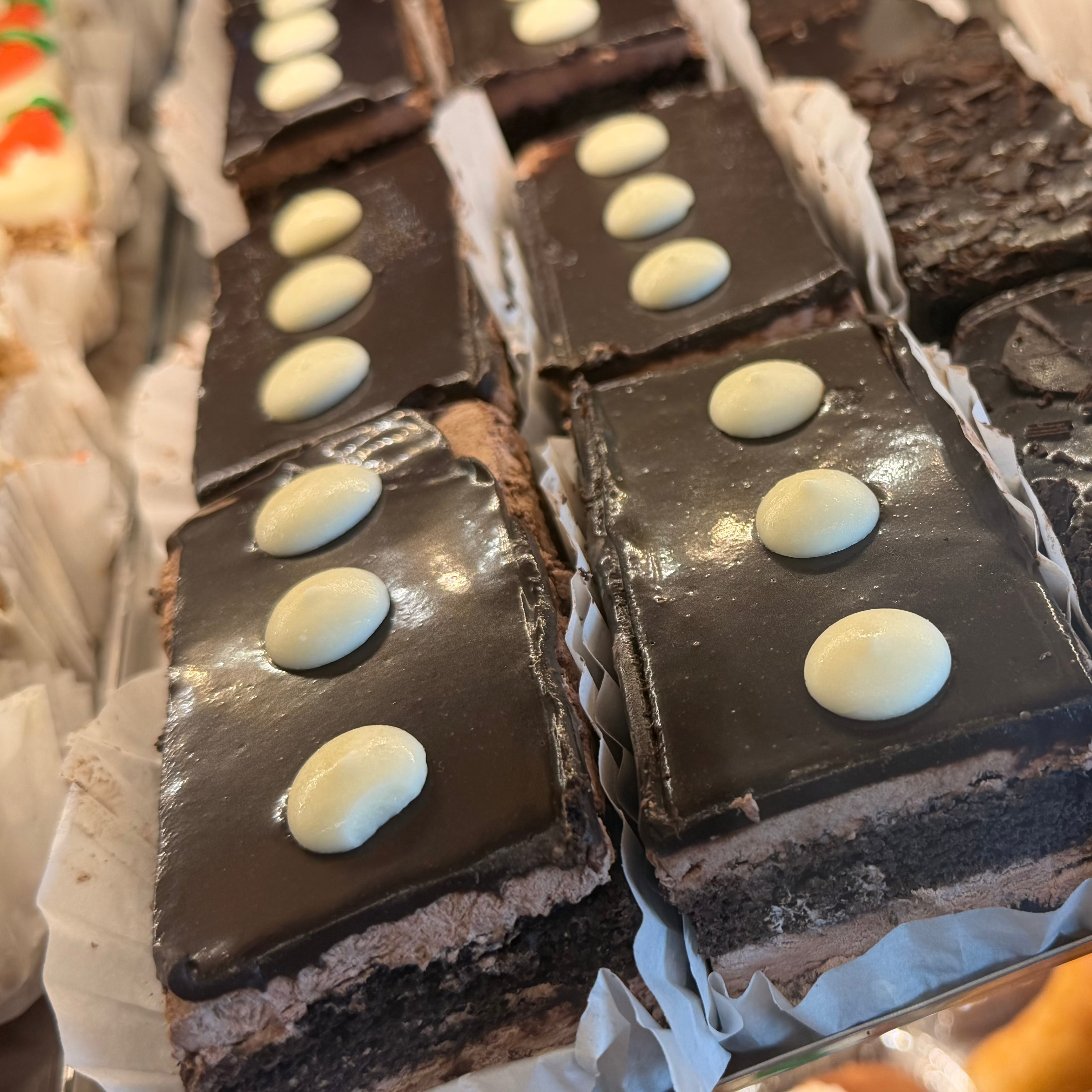 Chocolate Mousse Dessert Bar