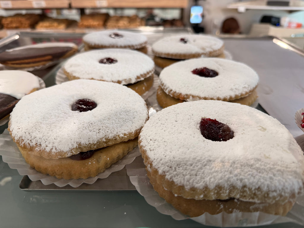 Linzer Tart Large Cookie